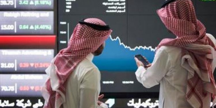 هل الصندوق الاستثماري يوزع أرباح شهرية أو سنوية أو فقط تزيد قيمة المساهمة؟