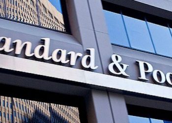 “ستاندرد أند بورز” تتوقع ارتفاع الدين السيادي العالمي 6% هذا العام