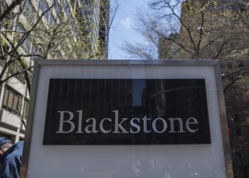 Blackstone تحدد 25 مليار دولار على صندوق اكتتابها