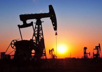 مراهنات صناديق التحوط لاتجاه النفط تخطئ 7 مرات في 9 أسابيع