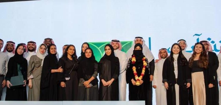 منشآت والبنك الأهلي يعلنان عن اختتام أول برنامج لمسرّعة التقنية المالية في المملكة