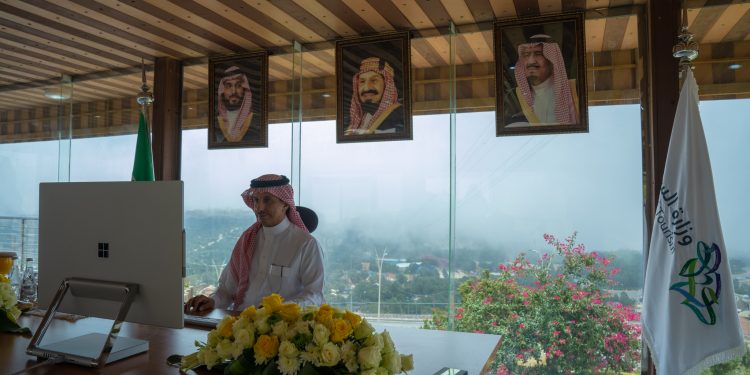 الخطيب: صندوق التنمية السياحي سيخلق فرصة استثمارية جاذبة في المملكة