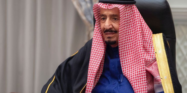 خادم الحرمين يفتتح أعمال مجلس الشورى ويؤكد أن بدء المرحلة الثانية من رؤية 2030 يدفع عجلة الإنجاز ويواصل الإصلاحات لازدهار الوطن