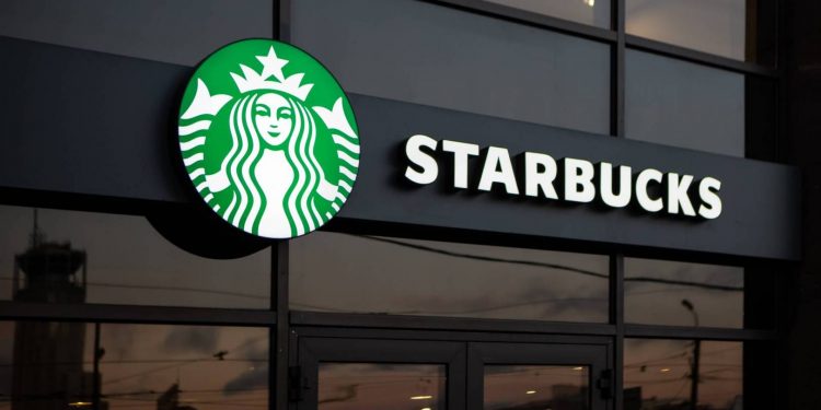 صناديق سيادية خليجية تنافس لشراء امتياز «ستاربكس».. سر التقييم الضخم