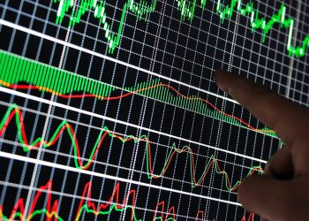 شركات إدارة صناديق الاستثمار في الأسواق الناشئة تواجه تدفقات خارجة