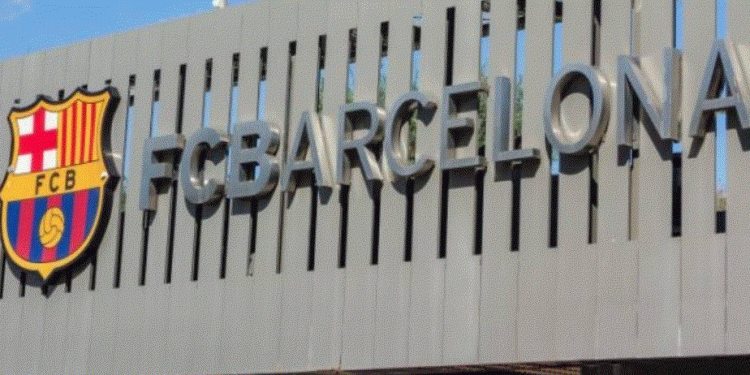 صندوق استثمار أمريكي يستحوذ على 15% من الحقوق التلفزيونية لنادي برشلونة