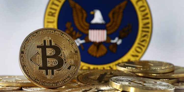 مع تحفيز صناديق بيتكوين المتداولة للأسواق.. أين تتجه سيولة العملة الرقمية ؟
