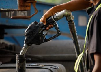 صناديق التحوط متشائمة بشأن أسعار الديزل والبنزين