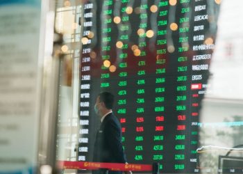 صناديق التحوط المستثمرة في الأسهم الصينية تجني ثمار التحفيز الاقتصادي