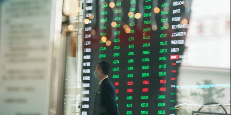 صناديق التحوط المستثمرة في الأسهم الصينية تجني ثمار التحفيز الاقتصادي
