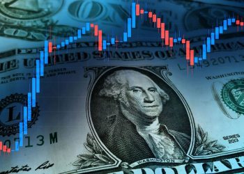 صناديق التحوط تراهن على ارتفاع الدولار لأول مرة منذ شهرين