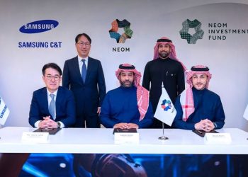 صندوق نيوم يبرم اتفاقية مع «سامسونج» في مجال روبوتات البناء بـ 1.3 مليار ريال
